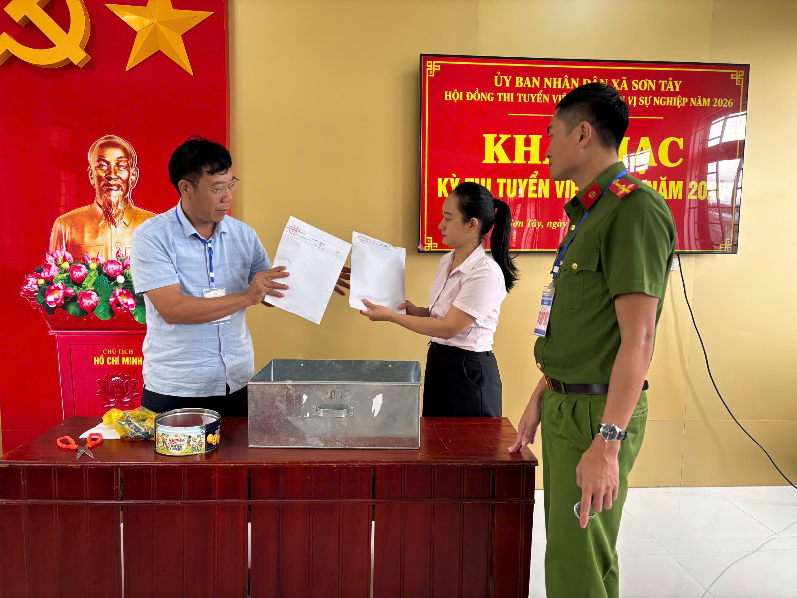 Sơn Tây tổ chức thi tuyển viên chức tại đơn vị sự nghiệp trực thuộc UBND xã