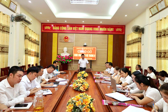 Chi bộ UBND xã Sơn Tây tổ chức sinh hoạt chi bộ tháng 9 
