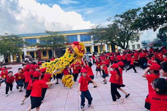 Sơn Tây rộn ràng các hoạt động vui Tết Trung thu cho thiếu nhi