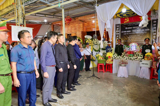 XÃ SƠN TÂY TRANG TRỌNG TỔ CHỨC LỄ ĐÓN NHẬN, TRUY ĐIỆU VÀ AN TÁNG HÀI CỐT LIỆT SĨ NGUYỄN TRỌNG THẮNG  